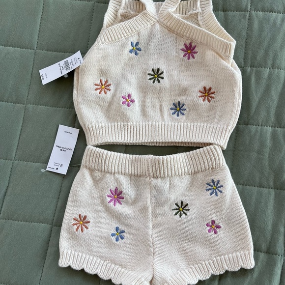 New Old Navy 2pc Cream Knit Shorts and Top Colorful Daisies Size 3-6 months - Picture 7 of 11